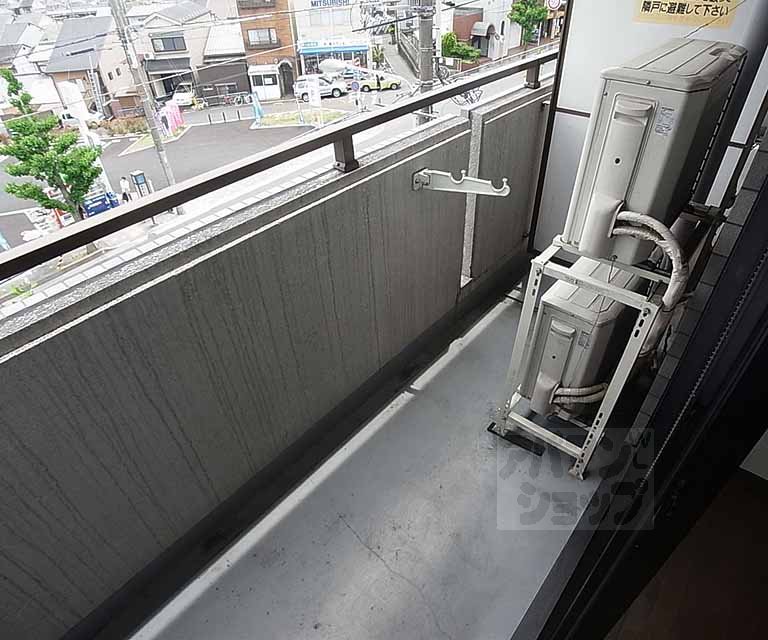 バルコニー　ベランダ