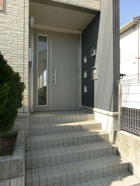 セキュリティ　来訪者のわかるTVホン付きです。