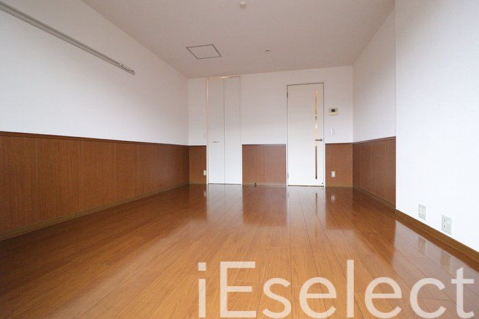 居室・リビング　広々10帖のお部屋です♪