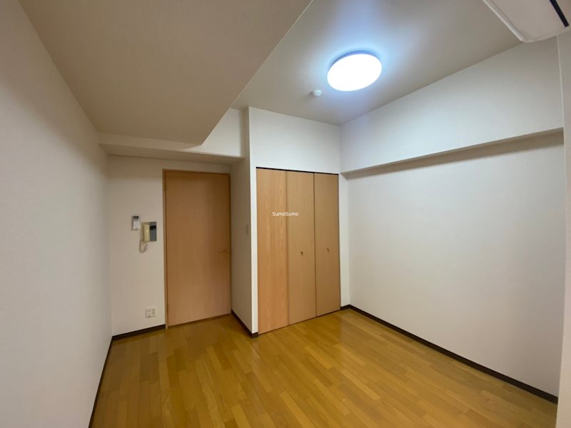 その他部屋・スペース　広くて明るい寝室