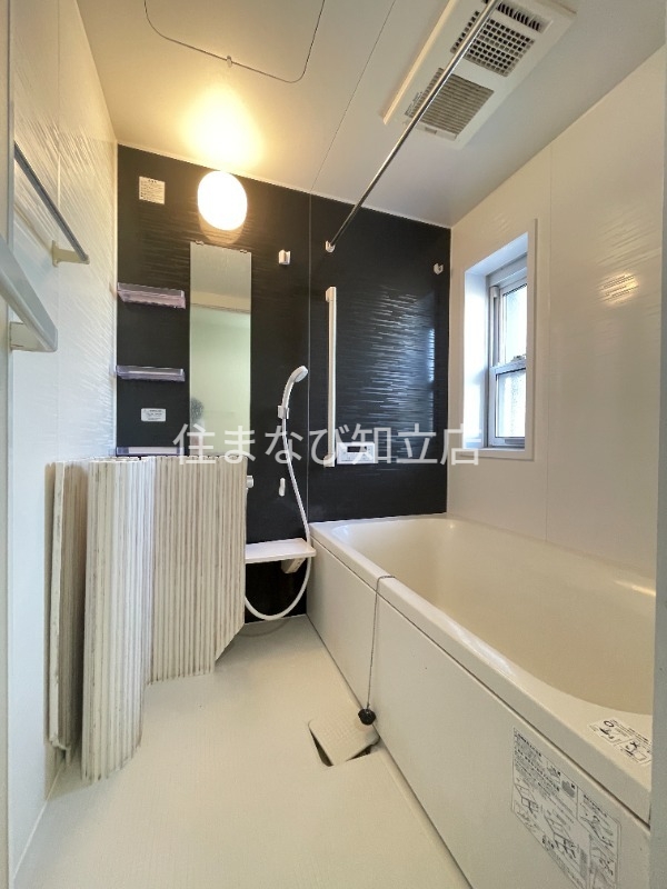 バス・シャワールーム　同型別部屋写真