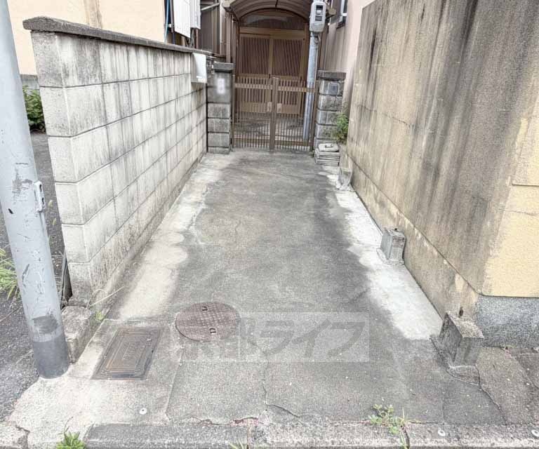 大亀谷西久宝寺町貸家の外観写真