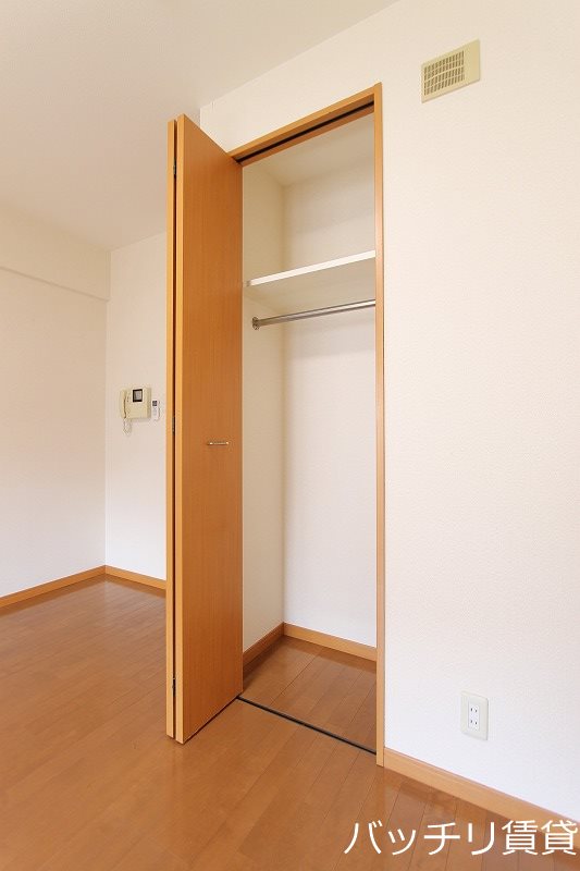収納　別号室写真の為現況を優先致します。