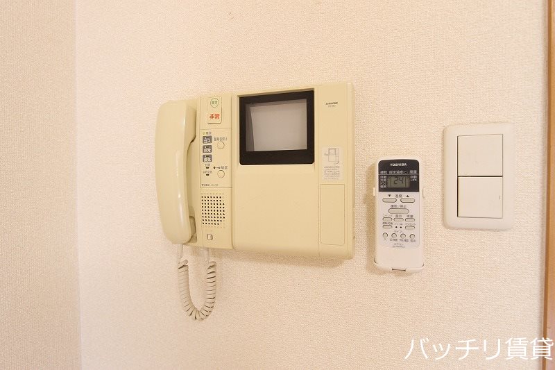 セキュリティ　別号室写真の為現況を優先致します。