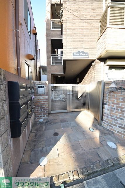 エントランス　★お部屋探しは株式会社タウンハウジング東京まで★