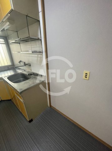 キッチン　西長堀ガーデンハイツ　冷蔵庫置き場