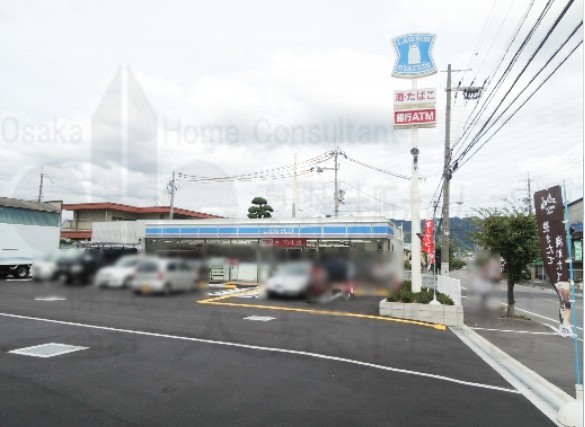 コンビニ　ローソン 八尾福万寺一丁目店（コンビニ）まで581m