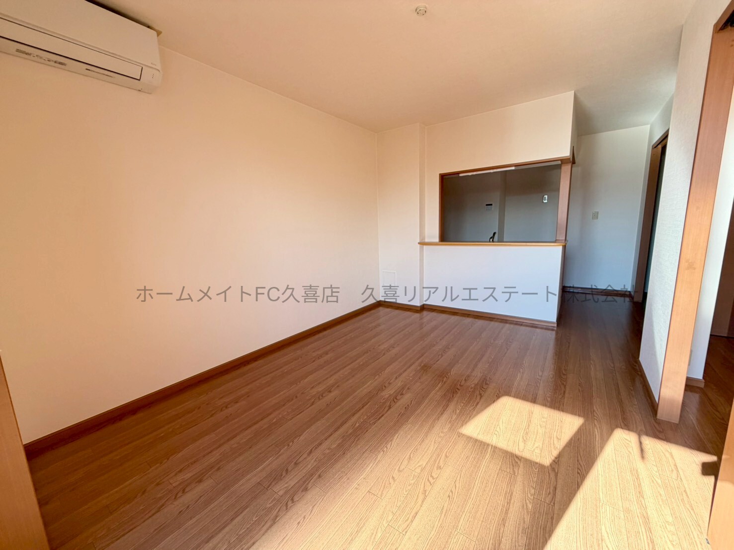 居室・リビング　同建物別号室