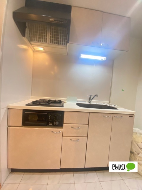 キッチン　※別部屋参考写真