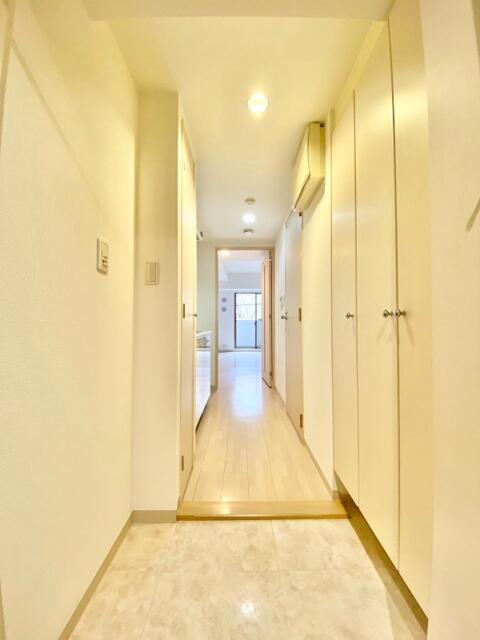 ロビー　玄関から見たお部屋♪