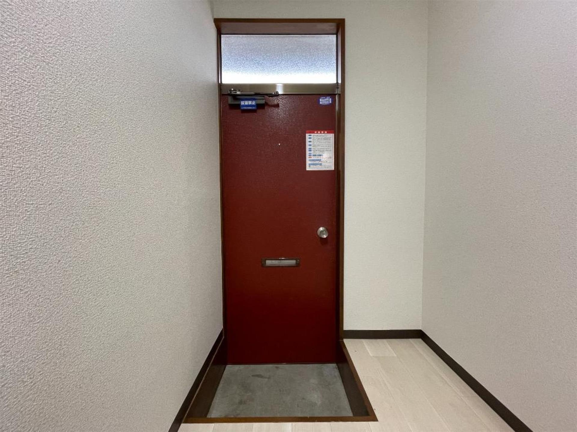 パルメゾンの玄関写真