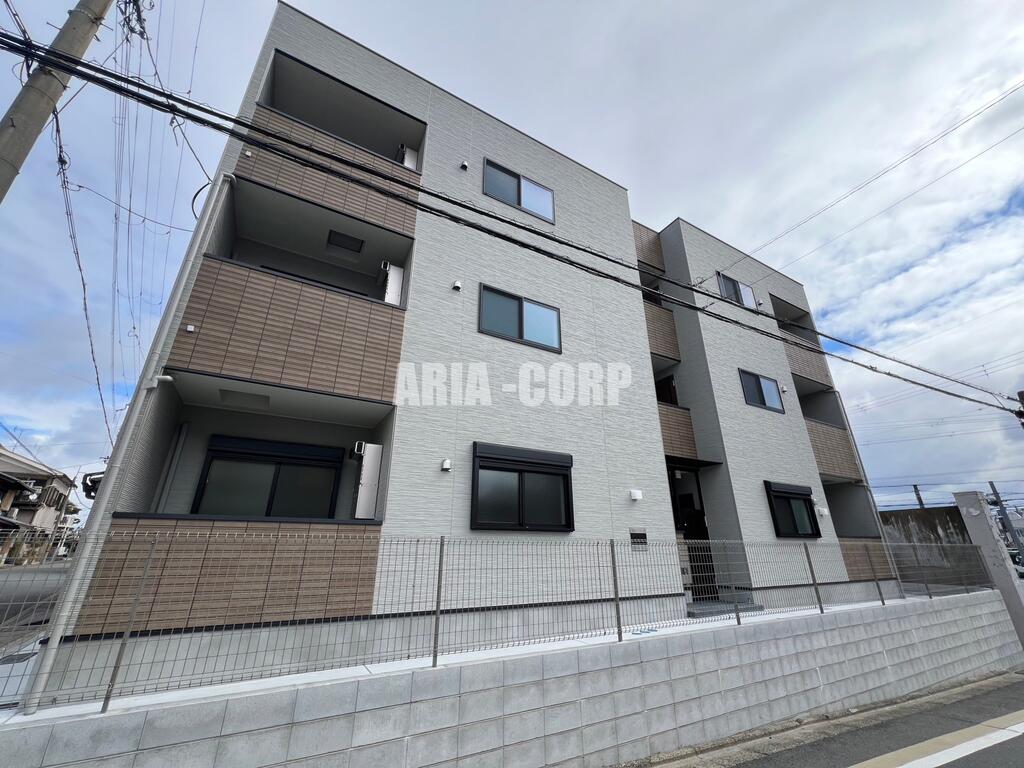 建物外観　2024年完成、大手ハウスメーカー施工のデザイナーズアパート