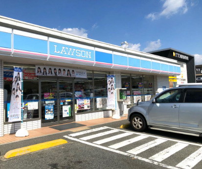 コンビニ　ローソン 三木緑が丘西店（コンビニ）まで211m