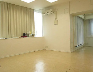 居室・リビング　※別部屋の参考写真です。