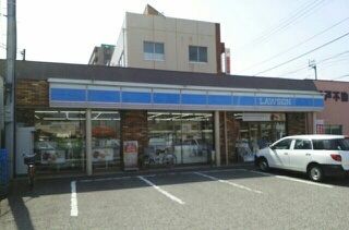 コンビニ　ローソン郷東神社前店さん（コンビニ）まで760m