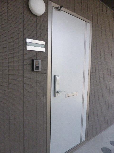 玄関　玄関ドア