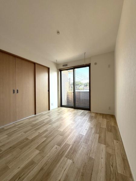 居室・リビング　別の部屋の写真