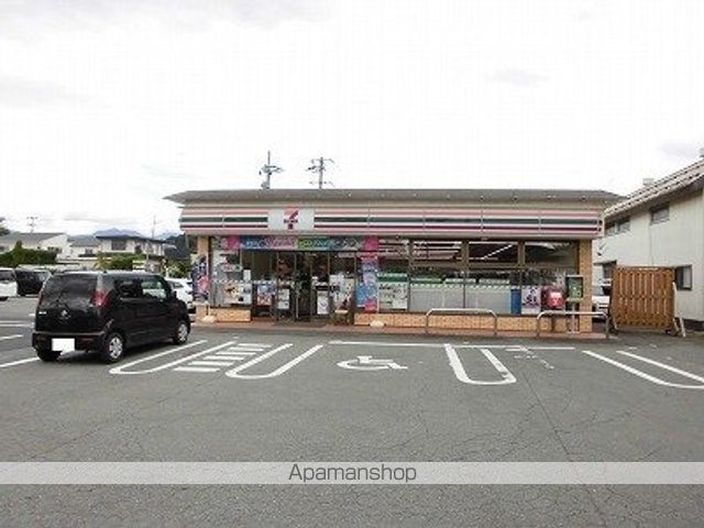 コンビニ　セブンイレブン（コンビニ）まで400m