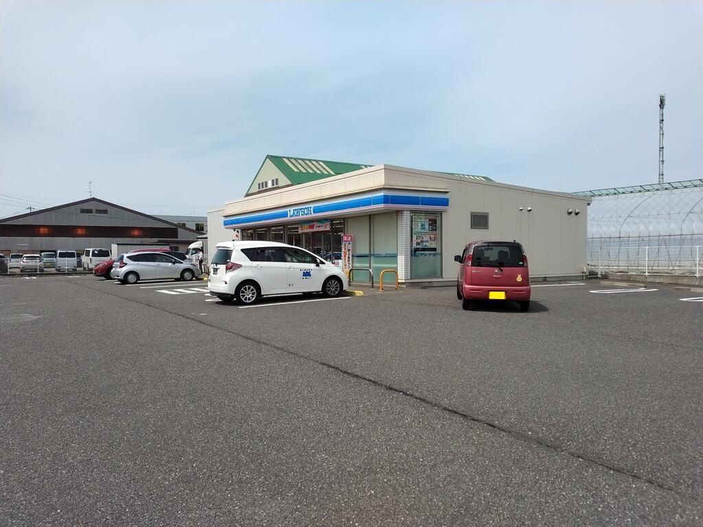 コンビニ　ローソン新潟鳥屋野店（コンビニ）まで282m