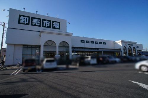 スーパー　ジャパンミート卸売市場古河店（スーパー）まで914m