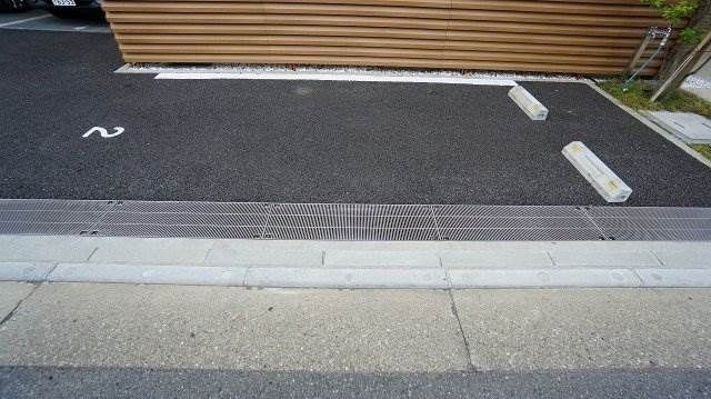 駐車場　プラウドフラット登戸