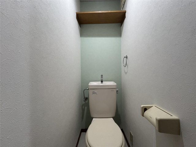 トイレ　参考写真。現状優先