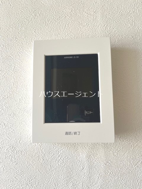 セキュリティ　モニター付インターホンです。※別号室参考画像