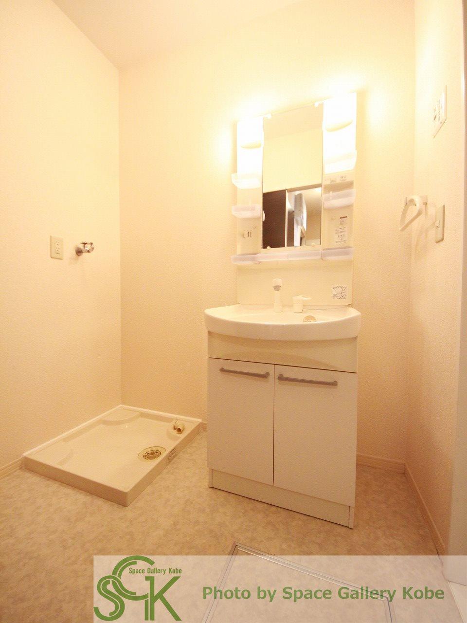 洗面設備　※お部屋により仕様が異なる場合があります。