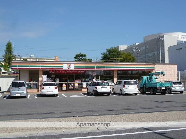 コンビニ　セブンイレブン　岡崎竜美西店（コンビニ）まで1000m