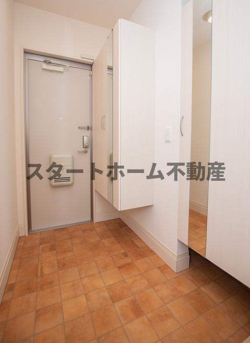 玄関　ゆったりとした玄関です