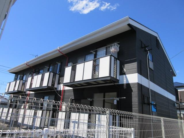 建物外観　鉄骨2階建て