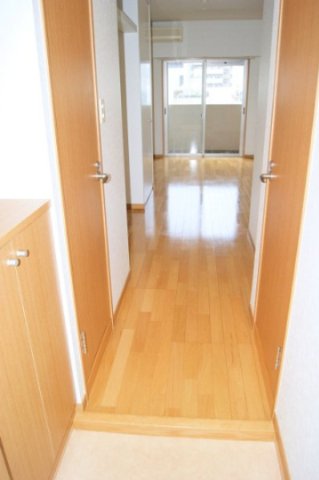 玄関　※写真と異なる場合は現状優先