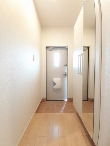 玄関　明るい玄関です
