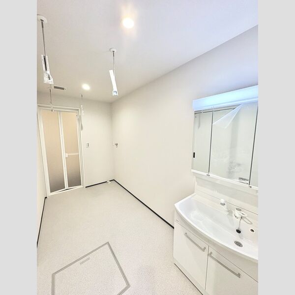 亀崎高根町6丁目戸建の内装写真