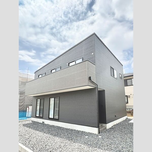 亀崎高根町6丁目戸建の外観写真