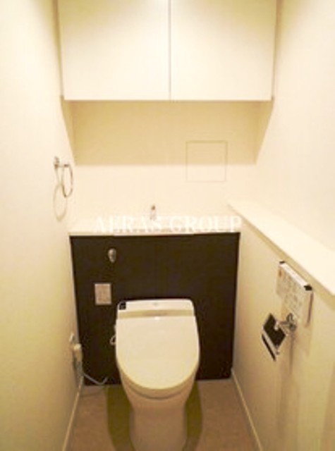 トイレ　同仕様の別部屋画像