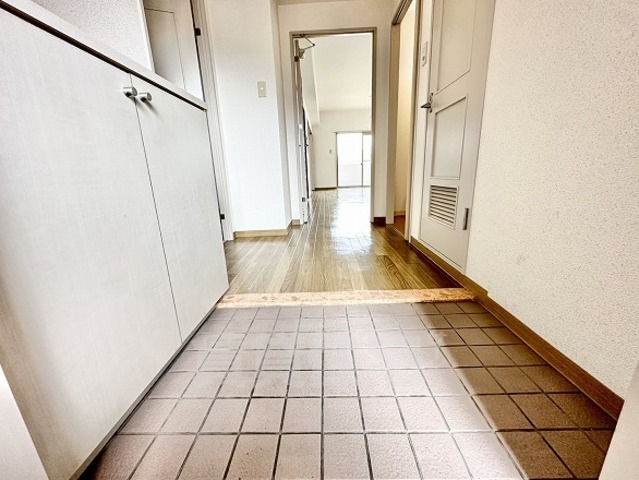 ラヴィスタ東豊中の玄関写真