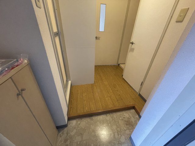 灘南ビルの玄関写真
