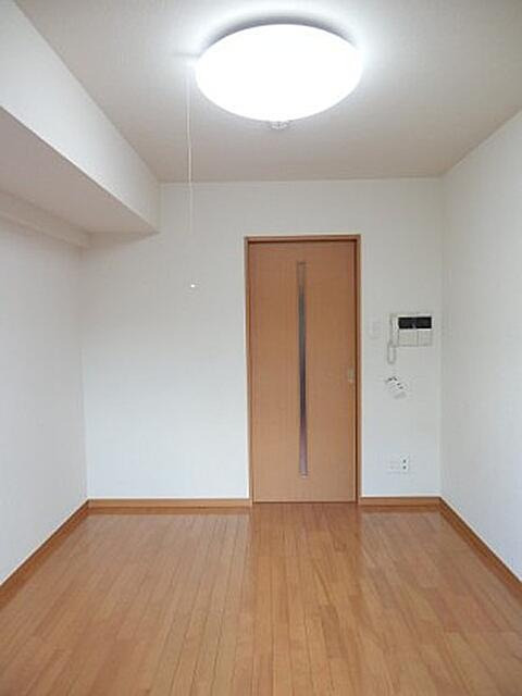 居室・リビング　（別タイプ参考写真）ルーブル早稲田　新宿区早稲田鶴巻町