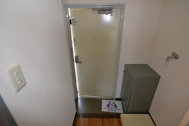 シャルマンフジ御影参番館の玄関写真
