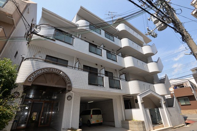 シャルマンフジ御影参番館の外観写真