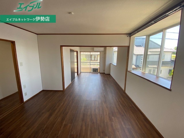 桜マンションの居間写真