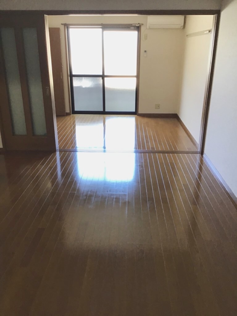 フジパレス トゥインクルの居間写真