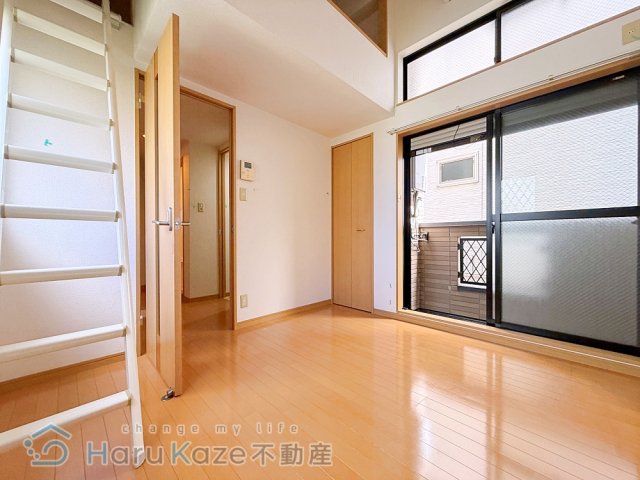 地下鉄名城線 堀田駅 徒歩4分 2階建 築21年の居間写真