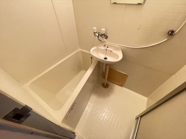 バス・シャワールーム　バスルーム