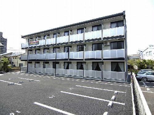 【三島市松本のマンションの建物外観】