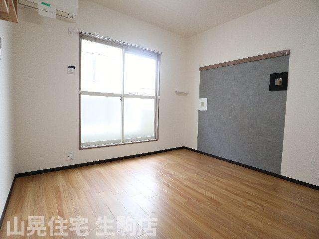 居室・リビング　こちらのリビングで趣味の時間をお楽しみください