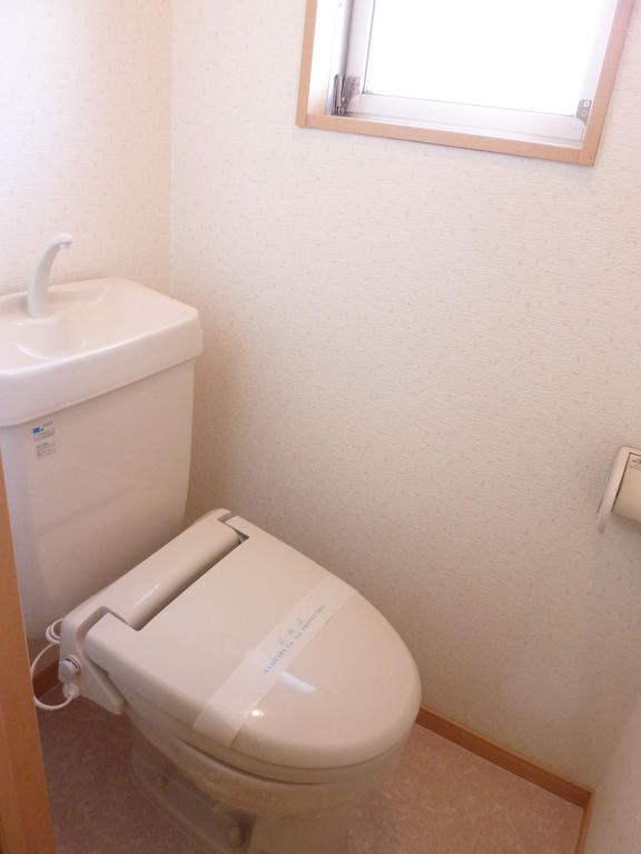 トイレ　ウォシュレットに取替えます
