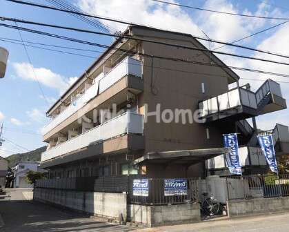 和歌山市平井のマンションの建物外観