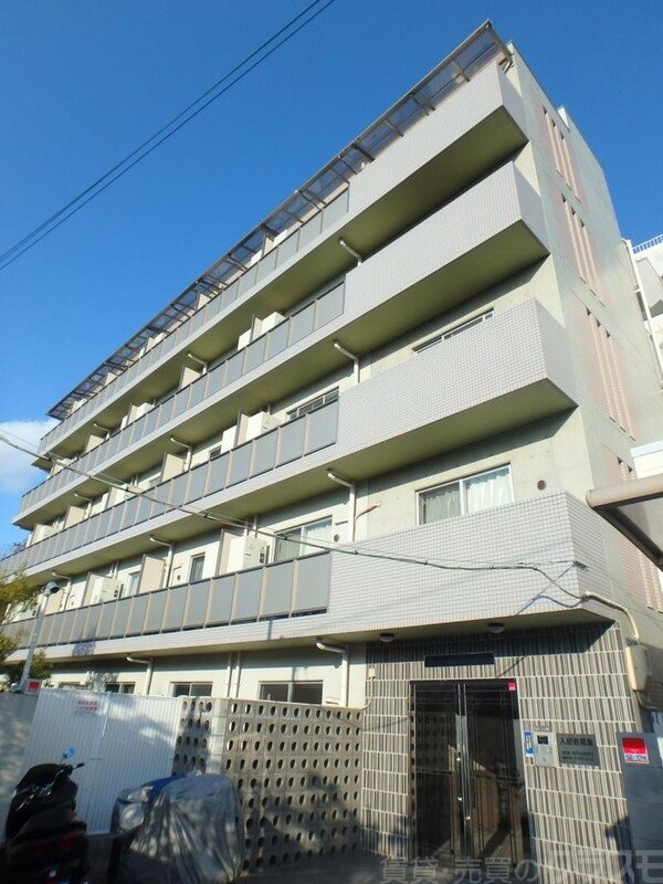 大阪市天王寺区茶臼山町のマンションの建物外観